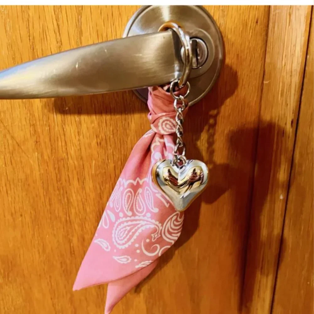 Universal Thread‎ Bandana and Heart Bag Charm | Pink | NWT